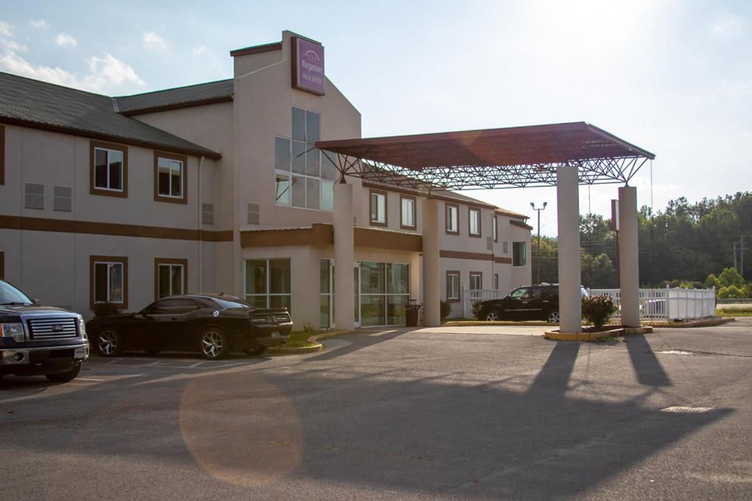 Morgantown Inn & Suites ภายนอก รูปภาพ